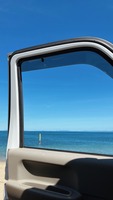 小豆島の海のポストカード(車窓)