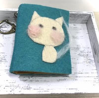 猫のBOOKキーホルダー 1